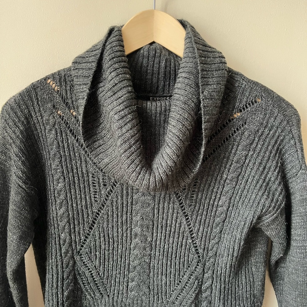 Express Size XS Gray Sweater Set